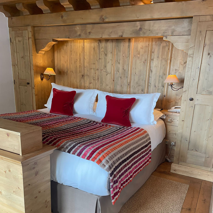 Les Barmes de L'Ours Hotel in Val D'Isere, the best hotel resort on the slopes