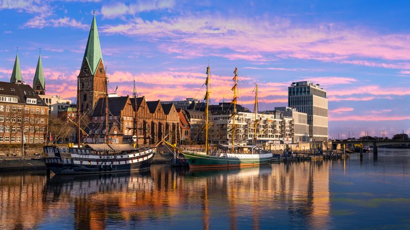 From Berlin to Amsterdam (port-to-port cruise) – Cruise photo