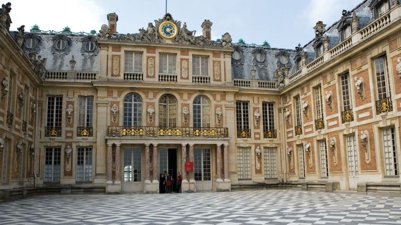 Royal Rivers, Castles, and Coronations (port-to-port cruise) – Cruise photo