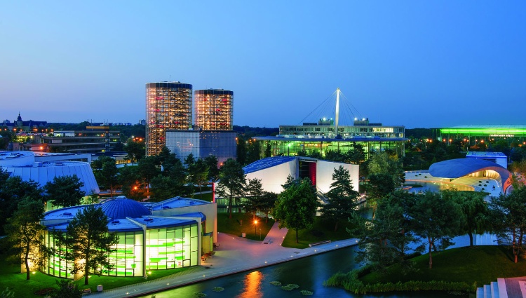 From Berlin to Amsterdam (port-to-port cruise) – Allemagne Elbe Wolfsburg Autostadt Vue Exterieure Marc Olivier Schulz