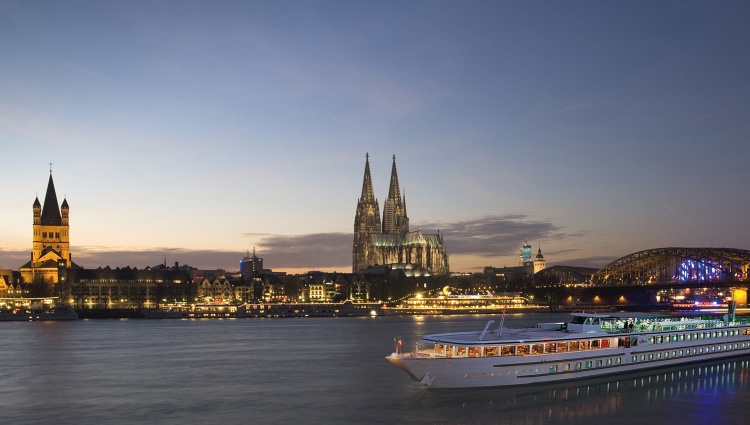 The romantic Rhine valley and Holland (port-to-port cruise) – Allemagne Rhin Cologne Bateau Navigation Nuit Onat Allemagne