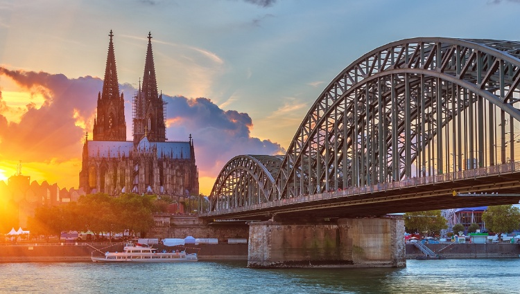 Christmas Markets along the Rhine (port-to-port package) – Allemagne Rhin Cologne Slider 0618 Abl S Borisov