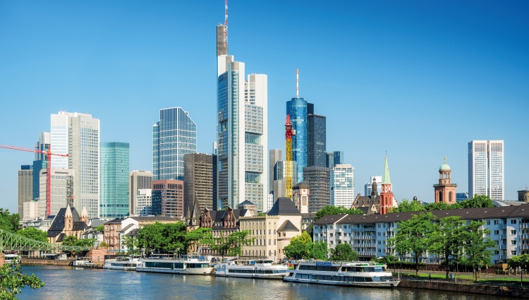 5 Different Rivers: The Rhine, Neckar, Main, Moselle, and Saar – Allemagne Rhin Francfort Mainhattan Katjen Shutterstock