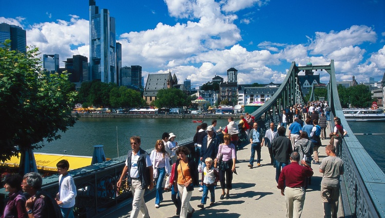 Trans-European cruise from Budapest to Strasbourg (port-to-port cruise) – Allemagne Rhin Francfort Pont German National Tourist Board