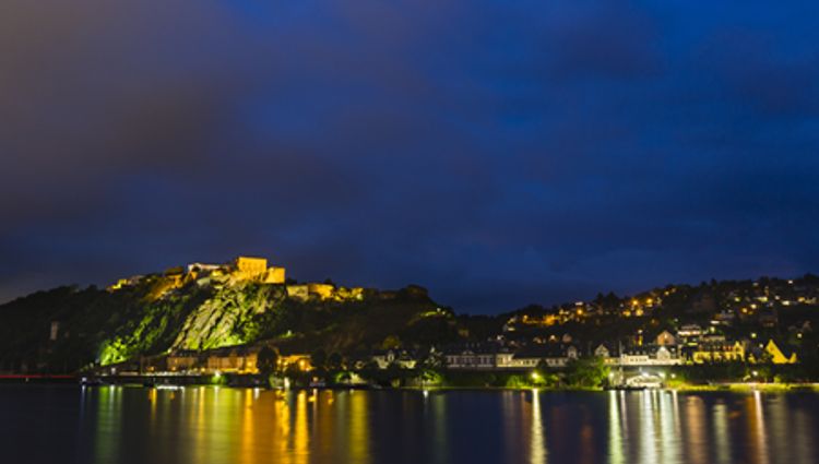 Christmas Markets along the Rhine (port-to-port package) – Allemange Rhin Coblence Nouvel An Croisieurope Vignette Rea Pp Shutterstock