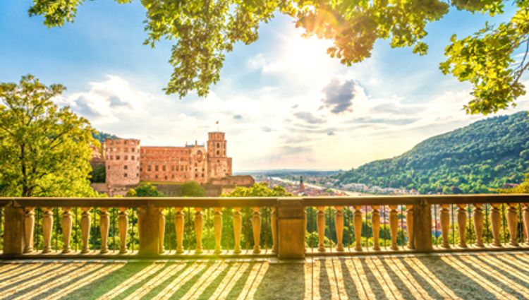 Romantic German Sites and the Charming Neckar Valley – Allemange Rhin Heidelberg Croisieurope Vignette Csh Es Shutterstock