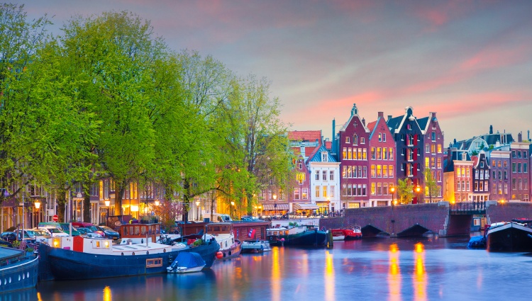 Through authentic Holland (port-to-port cruise) – Amsterdam Jojjik Jojjik