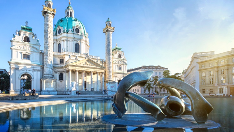 Capital Cities Along the Danube (port-to-port cruise) – Autriche Danube Vienne Bo Hp 1019 Mrgb