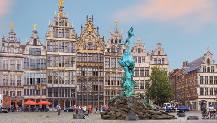 An Exclusive Cruise to Top Sites in Northern Europe (port-to-port cruise) – Belgique Rhin Anvers Croisieurope Slider Aaf Shutterstock