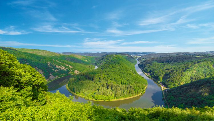 Four Rivers, Four Valleys – The Best of the Saar, Moselle, Neckar, and Rhine Rivers (port-to-port cruise) – Boucle De La Sarre Sh759422524 Stefan Laps Shutterstock
