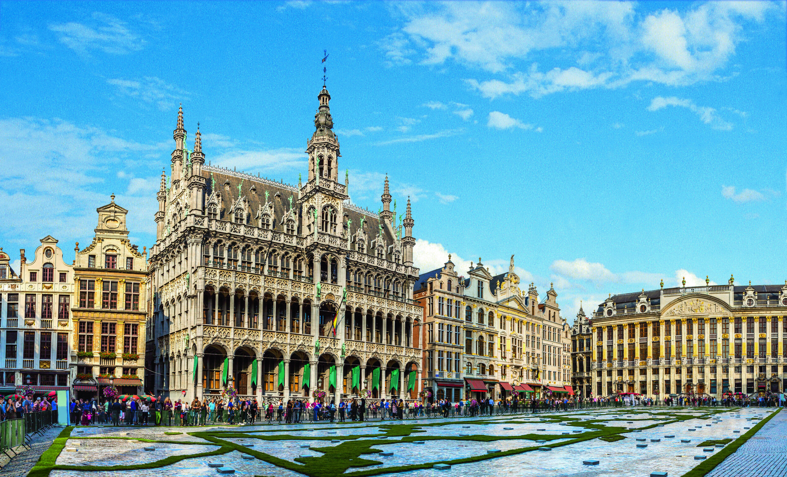 Indulge in Art, Heritage, and Flavors on a Cruise along Belgian Canals (port-to-port cruise)
