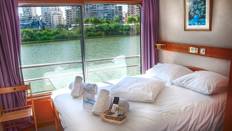 Amazing Andalusia: Enchanting Villages, Traditional Architecture, and Fabulous Cuisine (port-to-port cruise) – Cabine Cu Pont Superieur Ms Belle De Cadix Guadalquivir Crosisieurope Janos Bona