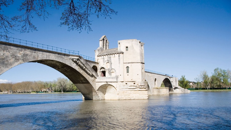 Christmas in Provence and the Rhône Valley (port-to-port cruise) – Canaux Provence Rhone Avignon Pont Croisieurope