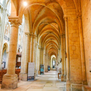 Historic Residences, Local Cuisine, and Hidden Gems in the Oise Valley (port-to-port cruise) – Cathedrale Notre Dame Interieur Noyon Carine Boehler