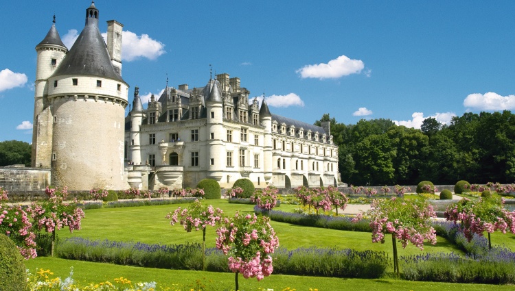 From the Châteaux of Chambord and Chenonceau to the Loire Valley – Chateau Chenonceau Victor Torres Victor Torres