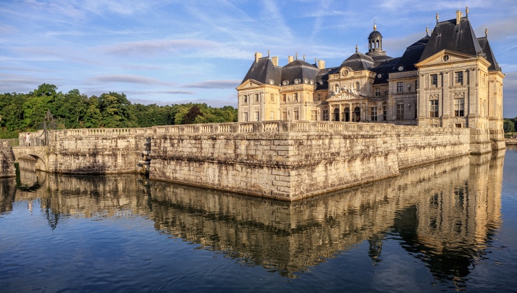 Revisit France’s Past, its Royal Sites, and Medieval Cities during a Historic Cruise on the Petite Seine  (port-to-port cruise) – Chateau Vaux Le Vicomte Svetlana Pechenkina Svetlana Pechenkina