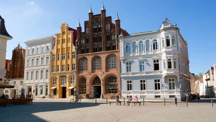 From Berlin to Stralsund (port-to-port cruise) – Danemark Elbe Greifswald Place02 Frantisek Zvardon