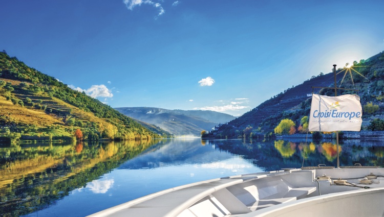 From Portugal to Spain: Porto, the Douro Valley (Portugal) and Salamanca (Spain) (port-to-port cruise) – Douro Vallee Bateau Frank Cyrus Roshani Eyeem Frank Cyrus Roshani Eyeem