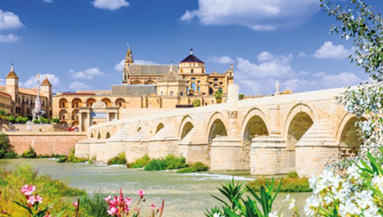 Family Club – Andalusia: Traditions, Gastronomy and Flamenco (port-to-port cruise) – Espagne Guadalquivir Cordoue Croisieurope Vignette Shf Be Shutterstock