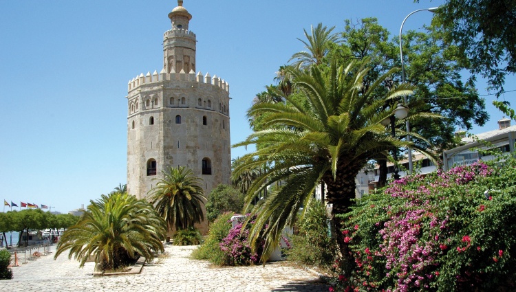 Enchanting Andalusia – Seville Fair Festivities: Tradition, gastronomy and flamenco (port-to-port cruise) – Espagne Mer Mediterranee Seville Torre Del Oro Croisieurope