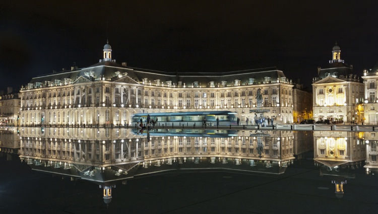 New Year in the Bordeaux region (port-to-port cruise) – France Gironde Garonne Bordeaux By Night03 Gregory Gerault
