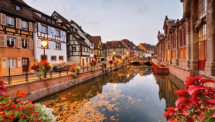 Alsace: land of tradition and gastronomy (port-to-port cruise) – France Rhin Alsace Colmar Irakite Shutterstock