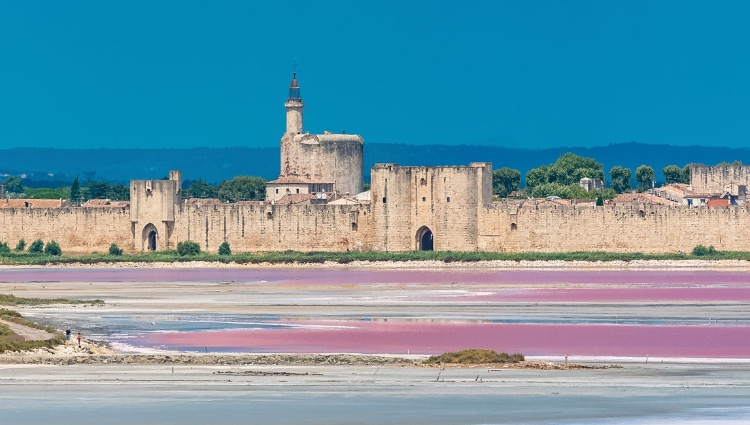 New Year’s Eve in the Colors of Santons Historical Stops and Flavors of Yesteryear – France Rhone Aigues Mortes 0421 Slider Hp Croisieurope Pascale Gueret
