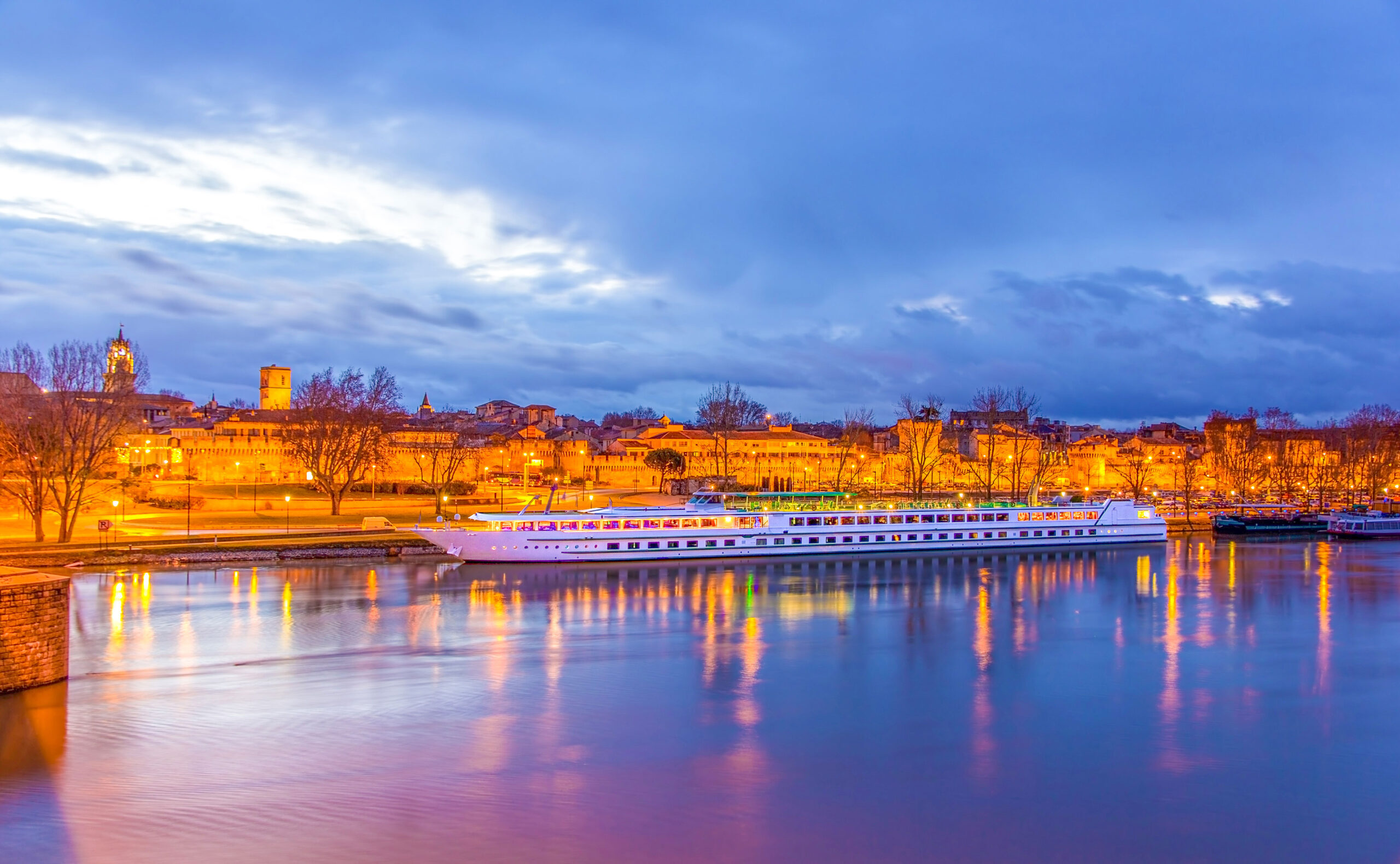 Christmas Cruise on the Canals of Provence Historical stops and flavors of yesteryear
