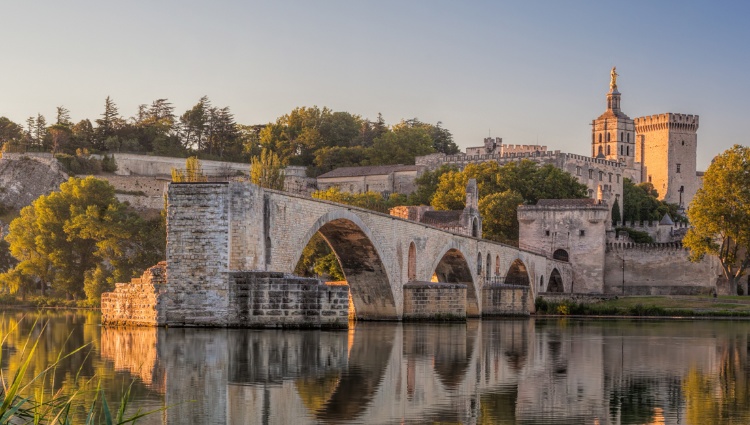 The tip of Provence to Lyon on the Rhône and Saône Rivers – France Rhone Avignon Slider Hp 1120 Samot