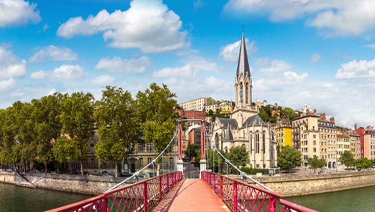 Festival Cruise : Local History and Traditions on the Rhône River – France Rhone Lyon Bjl Besoin Inspiration 0819 S F