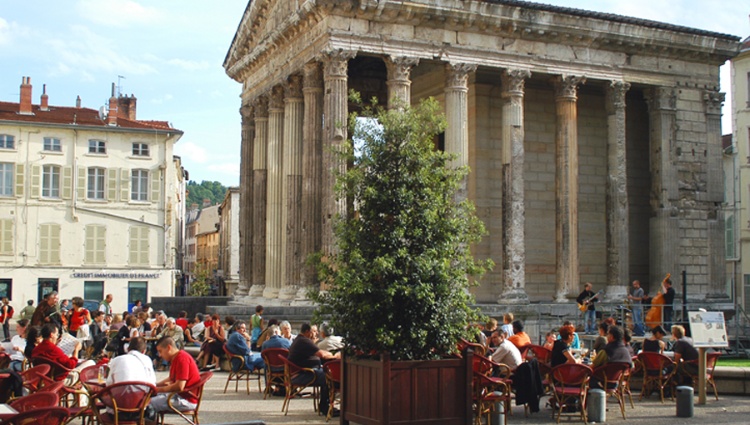 Provençal New Year’s Eve in the Rhône Valley (port-to-port cruise) – France Rhone Saone Vienne Temple Dauguts Livie Henry Landeau