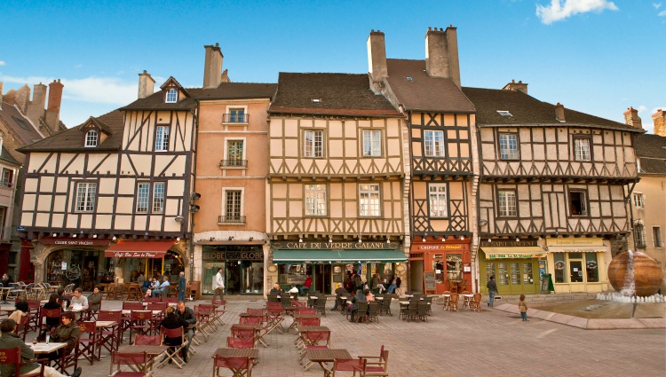 Fine Food and Wines on a Cruise through the Burgundy Region (port-to-port cruise) – France Saone Rhone Chalon Sur Saone02 Frantisek Zvardon