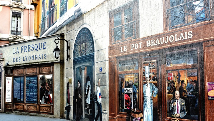 A trip to admire the beautiful scenery of the Rhône valley (port-to-port cruise)