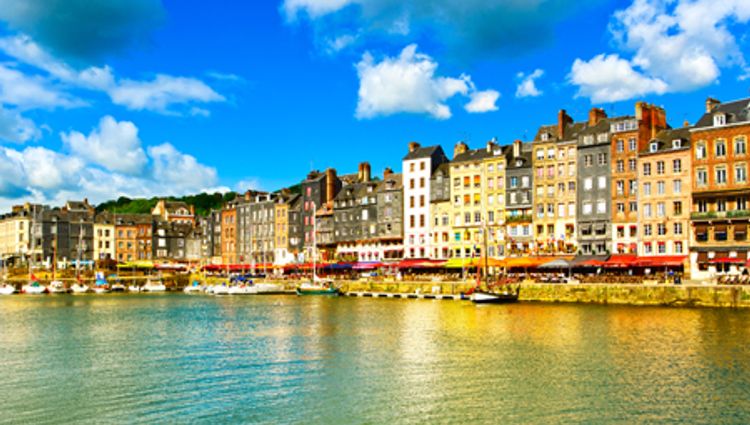 Cruise Festival: French Cuisine and Impressionism on the Seine River – France Seine Honfleur Croisieurope Vignette Hon Ch Shutterstock