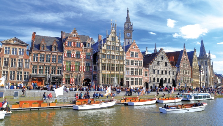 Indulge in Art, Heritage, and Flavors on a Cruise along Belgian Canals (port-to-port cruise) – Gand Inu Shutterstock