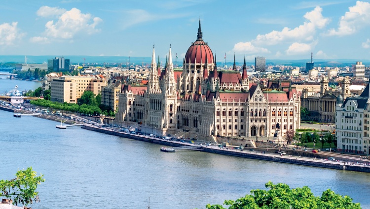 From the Blue Danube to the Black Sea (port-to-port cruise) – Hongrie Danube Budapest Lit Slider Hp 0220 Mistervlad