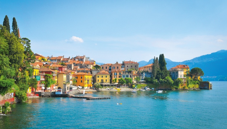 From the Canals of Venice to Renaissance-infused Mantua & Milan and Lake Como Extended Stay (port-to-port cruise) – Italie Lac Come Lucian Milasan Shutterstock