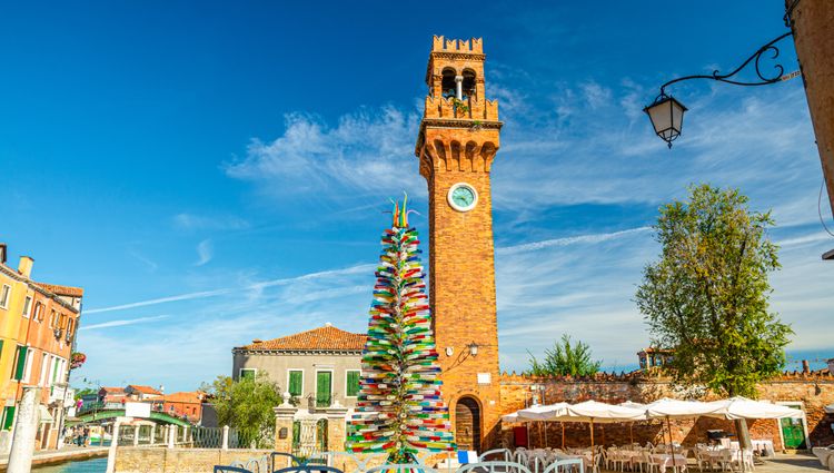 Advent Lights, a cruise through the heart of Venice’s Christmas markets and its lagoon (port-to-port cruise) – Italie Venise Murano Noel Allaksandr Adobestock 340545332 Allaksandr