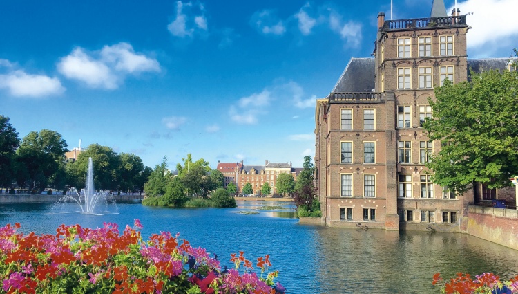 Northern Gems – A European River Cruise from Belgium to Germany. (port-to-port cruise) – La Haye Parlement Parasolia Shutterstock