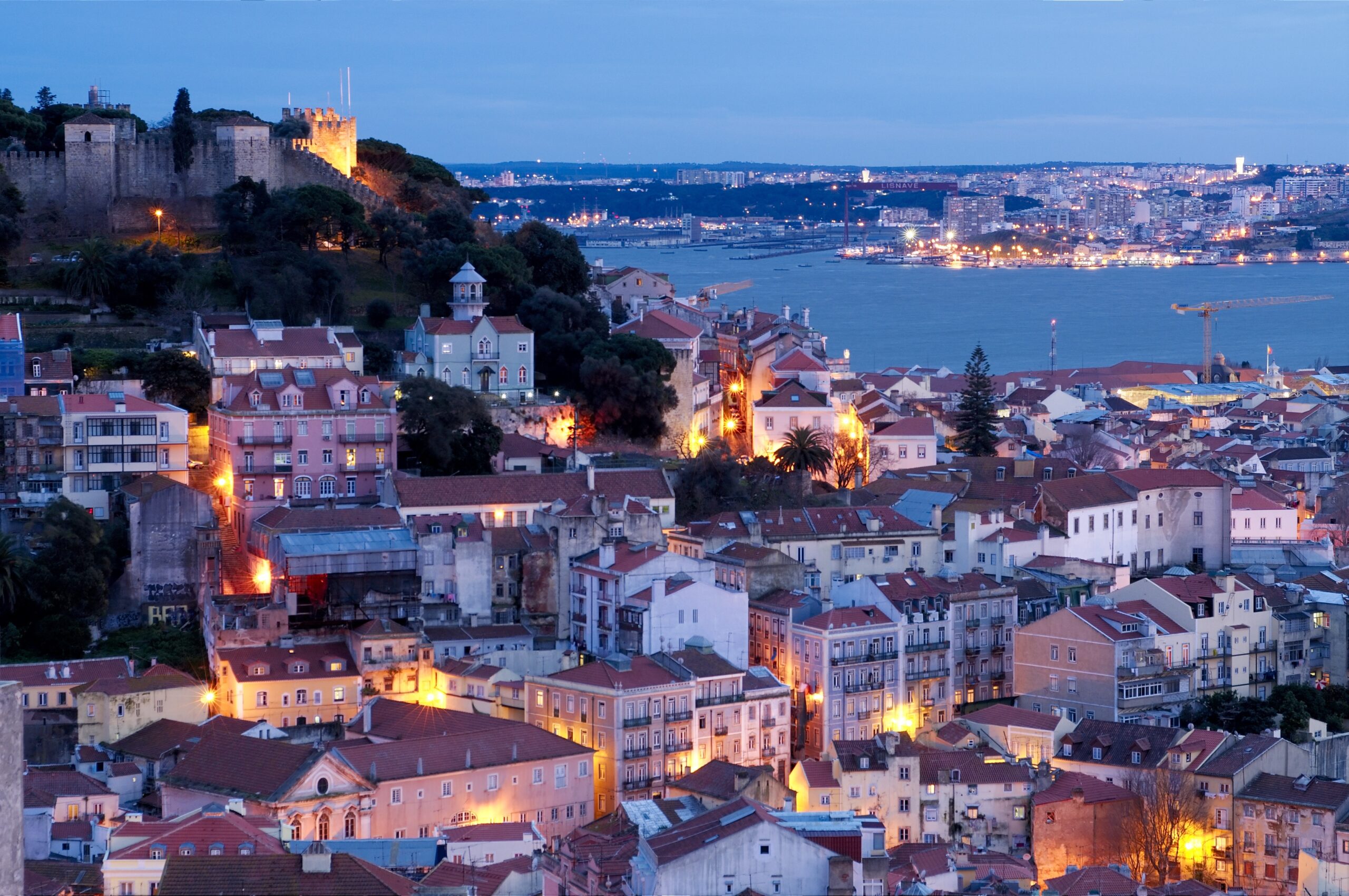 Discover Lisbon, Porto and the Douro Valley (port-to-port cruise)
