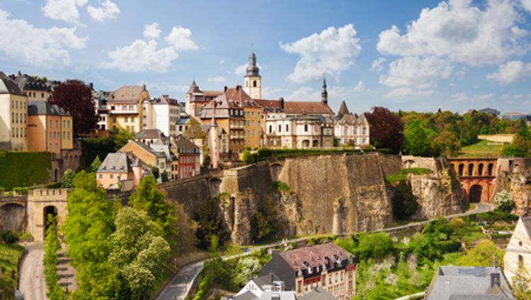 4 Rivers: The Moselle, Sarre, Romantic Rhine, and Neckar Valleys – Luxembourg Rhin Luxembourg Croisieurope Vignette Mrn Shutterstock