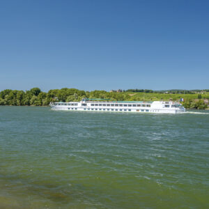 Around the World in Culinary Delights (port-to-port cruise) – Ms Victor Hugo Rhin Danube Mittelheim Profil03 Croisieurope Paul Hilbert