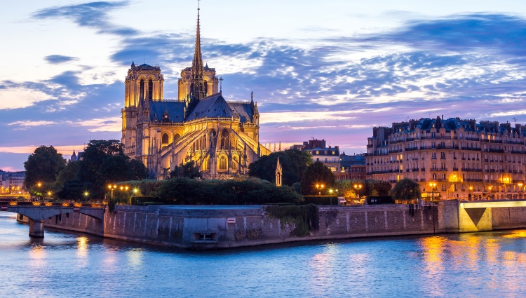 Extraordinary Paris (port-to-port cruise) – Paris Notre Dame Vichie81 Vichie81