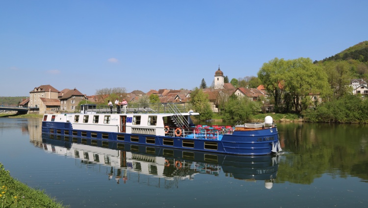 The Burgundy & Petite Saône Canal (port-to-port cruise) – Peniche Jeanine Profil02 Croisieurope