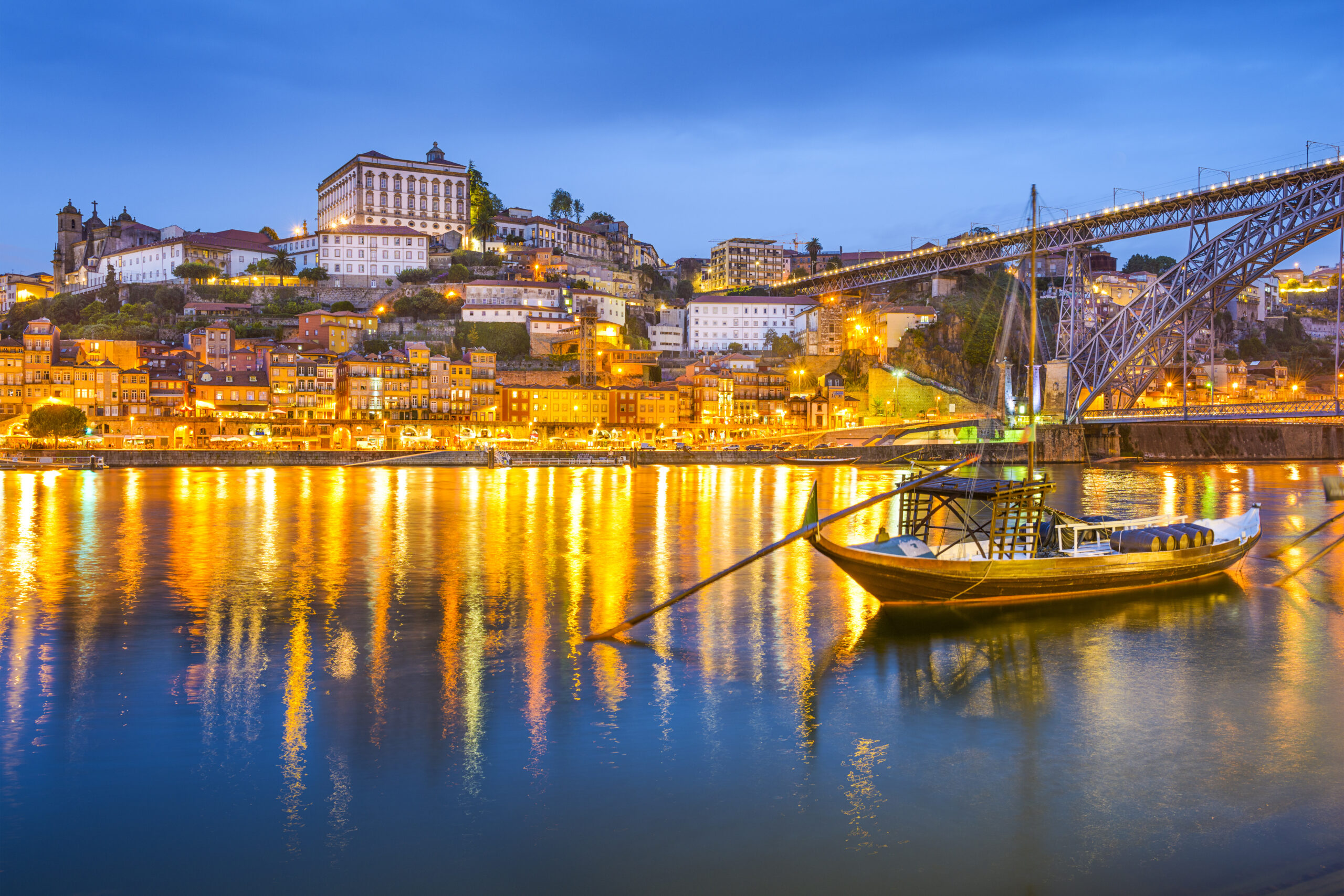 From Portugal to Spain: Porto, the Douro Valley (Portugal) and Salamanca (Spain) (port-to-port cruise) – Porto Sepavo Sepavo