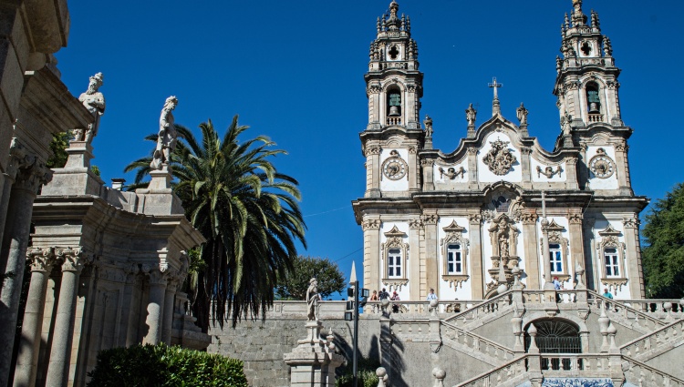 Porto and the Douro Valley (port-to-port cruise) – Portugal Douro Lamego01 Croisieurope