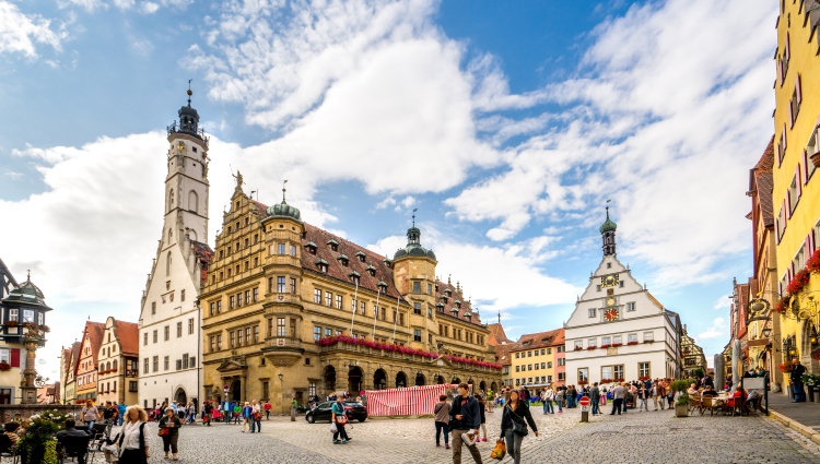 Cruise through the Heart of Europe from the Rhine to the Danube – Rothenburg Lamiafotografia Shutterstock