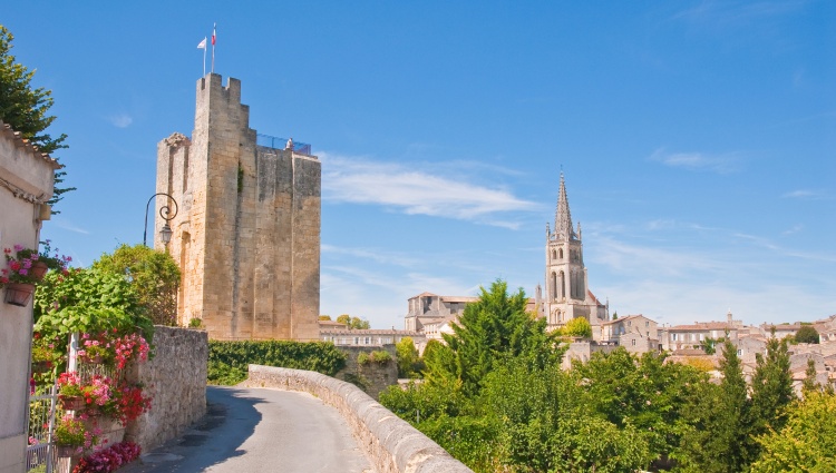 Cruise through the Aquitaine Region from Bordeaux to Royan, along the Gironde Estuary and the Garonne and Dordogne Rivers (port-to-port cruise) – Saint Emilion Slava17 Slava17