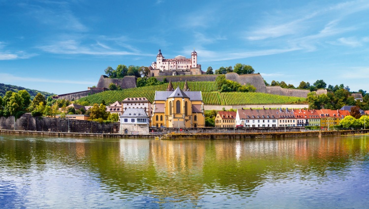 Springtime in Holland, the Romantic Rhine Valley and the Danube (port-to-port cruise) – Wurtzbourg Leoks Croisieurope Leoks